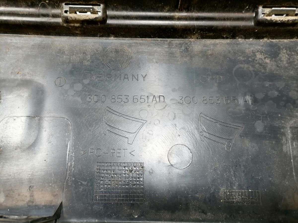 VW Passat 3C original Kühlergrill Bj.2010